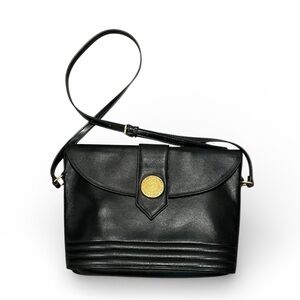 Auth Yves Saint Laurent Medallion Black Leather Crossbody
